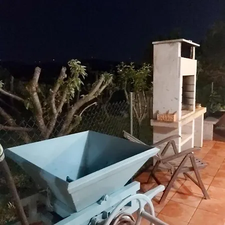 Vivienda Con Jardin Terraza Y Barbacoa Nyaraló Picona