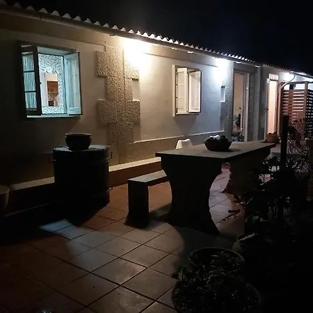 펜션 Vivienda Con Jardin Terraza Y Barbacoa *