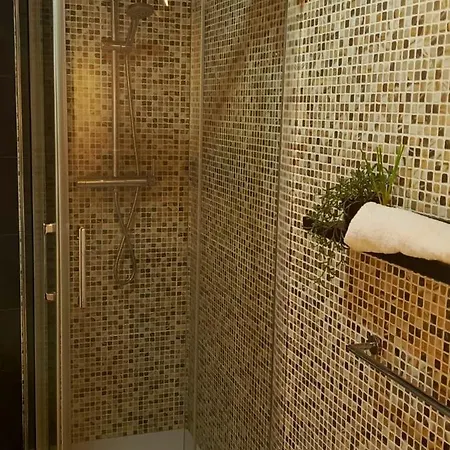 Vivienda Con Jardin Terraza Y Barbacoa