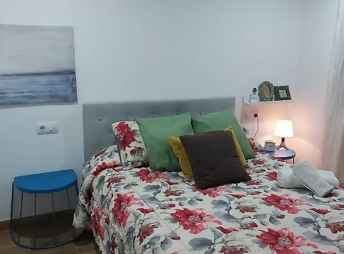 Vivienda Con Jardin Terraza Y Barbacoa