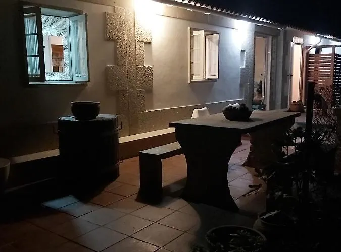 Holiday home Vivienda Con Jardin Terraza Y Barbacoa *
