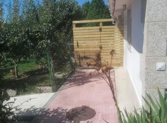 Vivienda Con Jardin Terraza Y Barbacoa